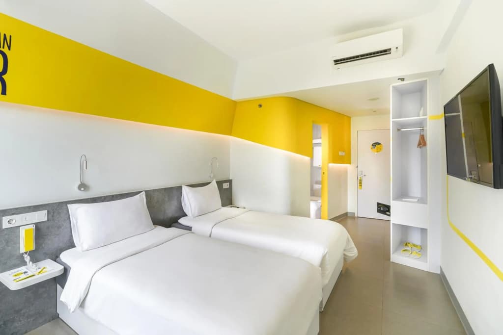 YELLO Hotel Manggarai Jakarta - photo 25