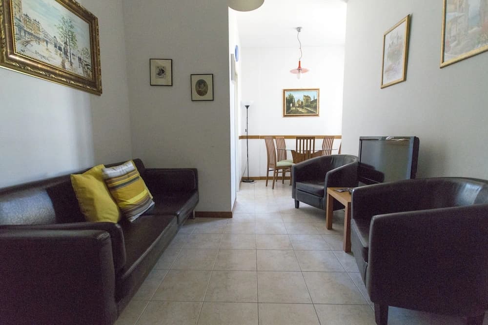 Giovanni Classic Apartment - photo 11