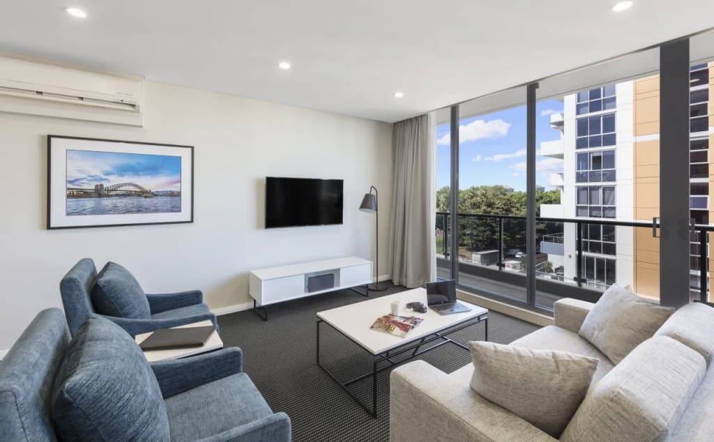 Meriton Suites Waterloo - photo 5