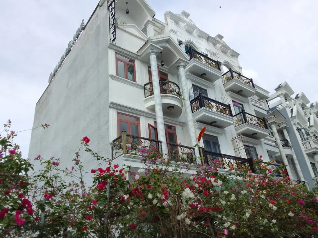 Amor Hotel - photo 1