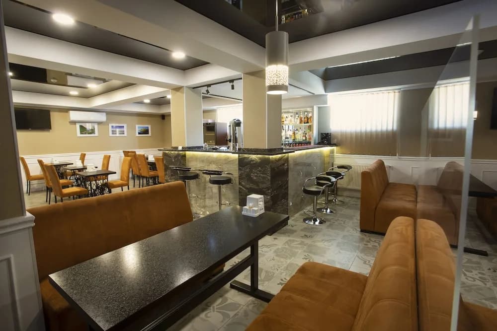 Hotel West - photo 27