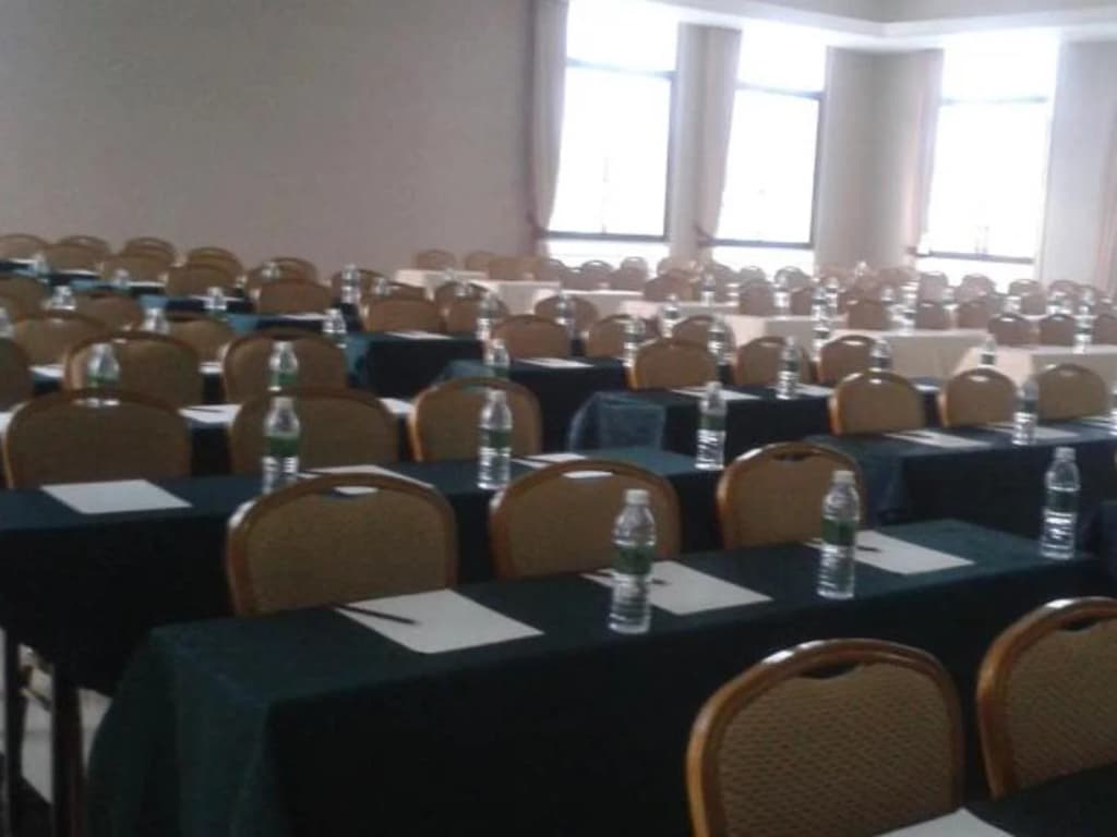 Seri Simanggang Hotel - photo 14