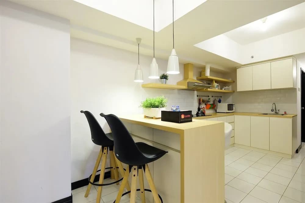 Pool View @ The Wave Apartment near Epicentrum Kuningan - photo 16