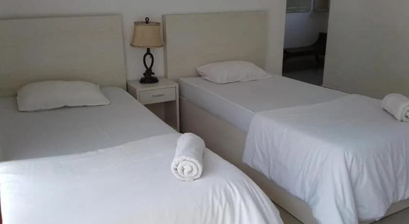 Rumah Una Hotel - photo 5