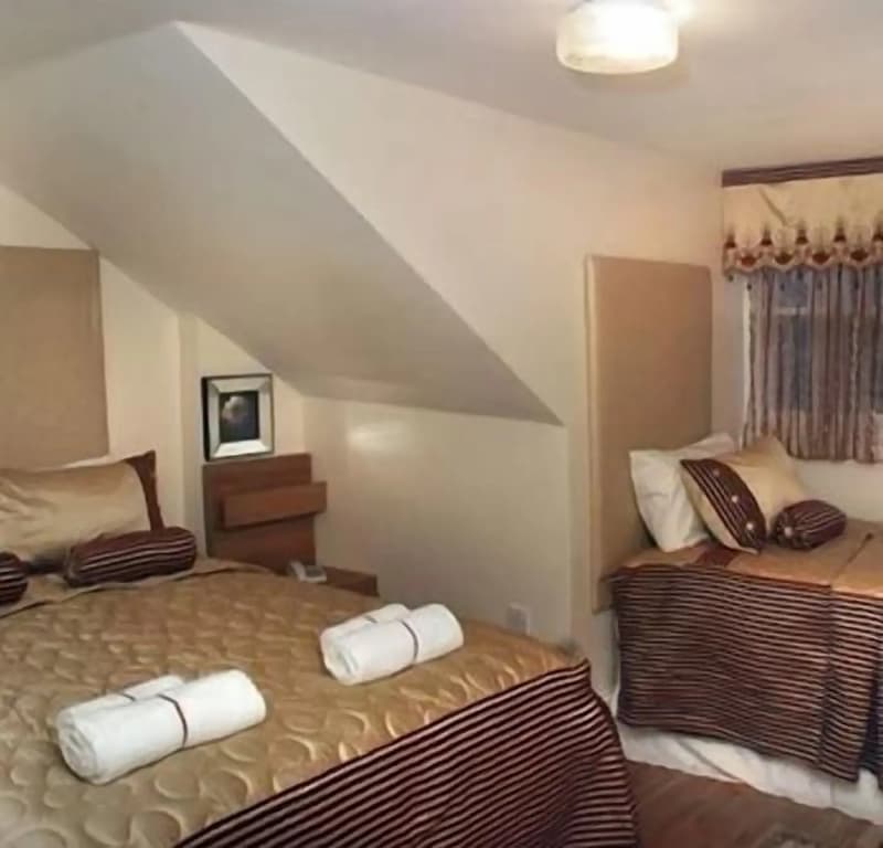 ABC Hyde Park Hotel - photo 5