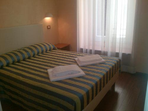 Vatican Luxury Suites - photo 2
