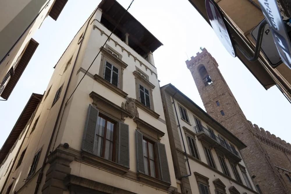 Pandolfini Tower - main photo