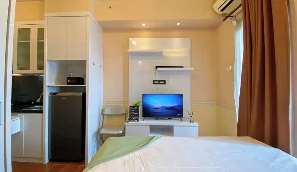 Convenient Studio Apartment At Pakubuwono Terrace - photo 1