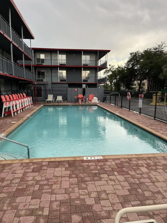 Travelodge by Wyndham Orlando / Heart of International Drive - photo 9