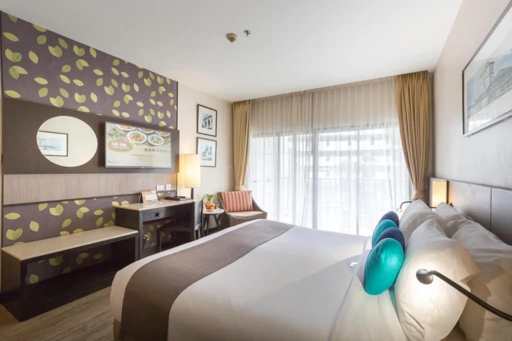Deevana Plaza Phuket Patong - photo 1