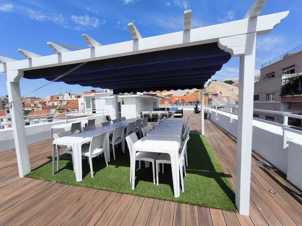 Lisbon Terrace Suites for Large Groups - photo 17