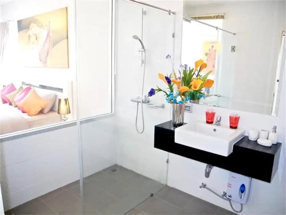 Chic Karon New Studio - photo 7