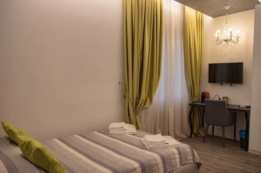 Double A Guest House - photo 4