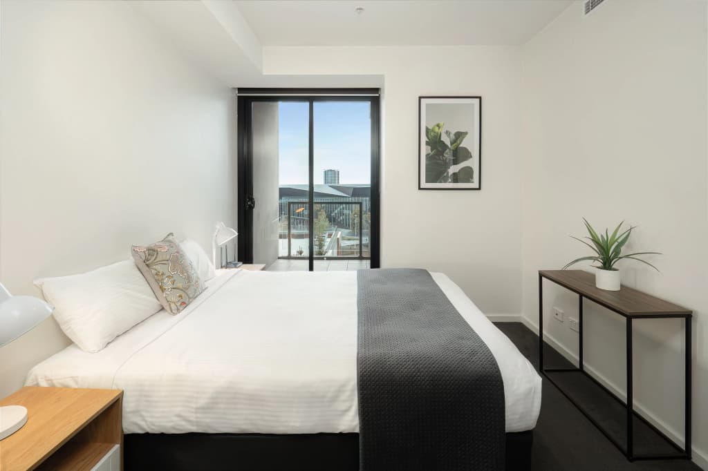 Waterfront Melbourne Apartments - photo 3