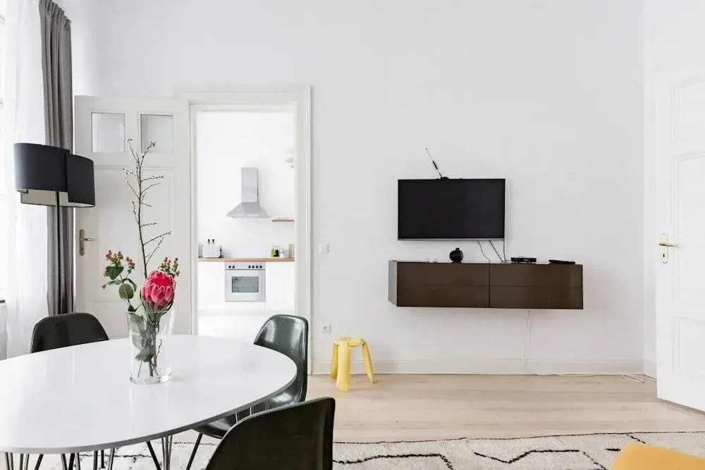 Central Mitte Design Apartment - photo 1