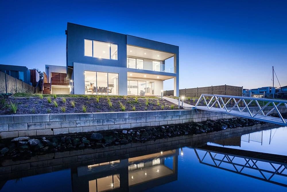 Sovereign Point on the Marina - photo 12