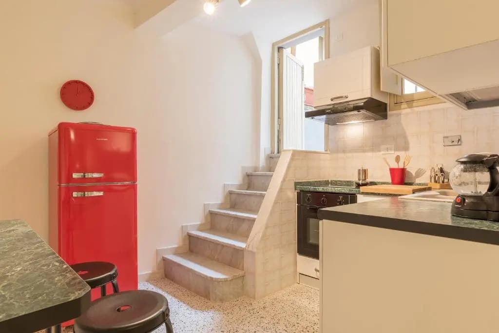 Campo De' Fiori Central Flat - photo 13