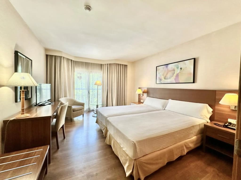 Aparto-Hotel Rosales - photo 4