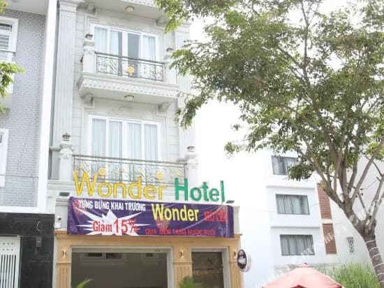 Wonder Hotel - main photo