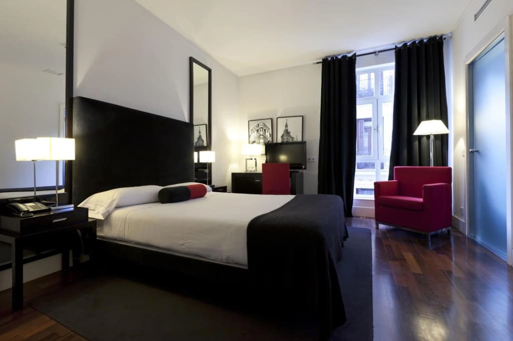Quatro Puerta Del Sol Hotel - photo 29