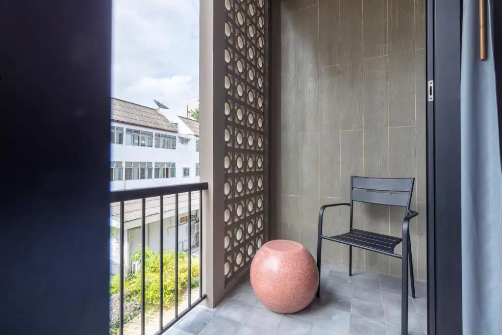 Reno Hotel Bangkok - photo 8