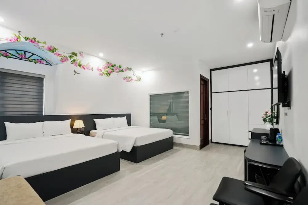 The Enchanted Ha Long Hotel - Bai Chay Beach - photo 31