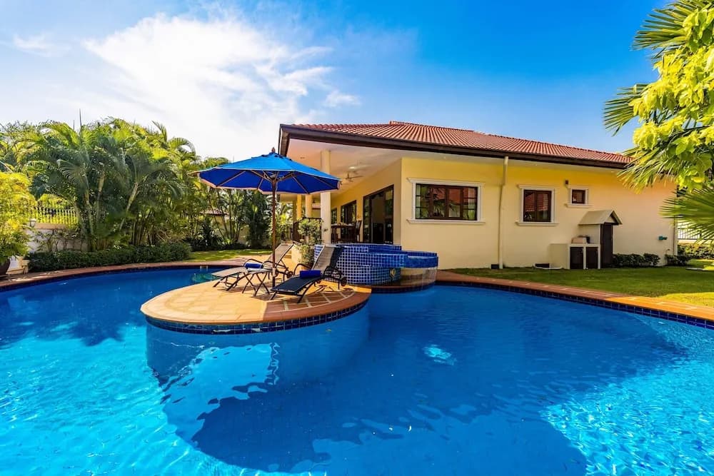 Cozy 3 BR Pool Villa close to Town CV3L - photo 13