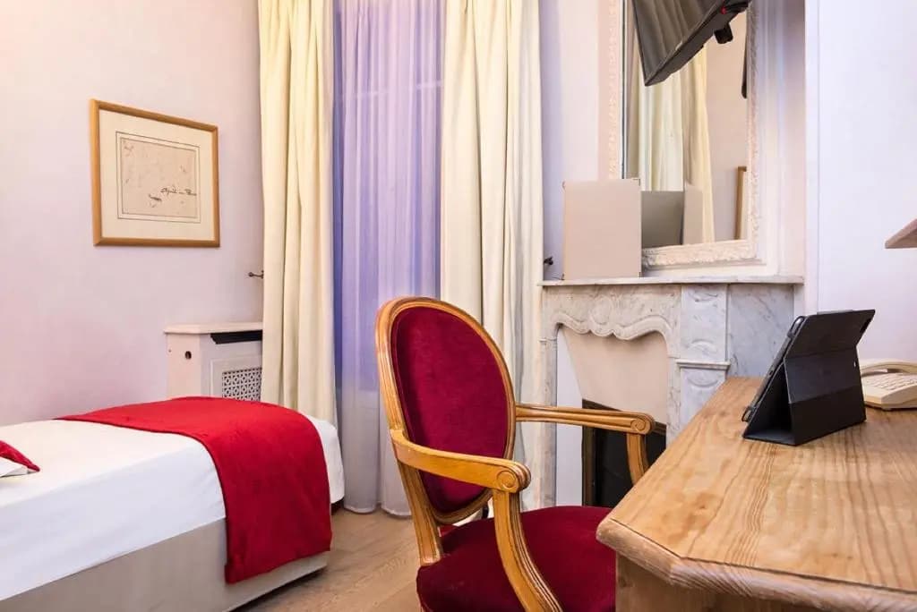 Hôtel Gavarni - photo 6