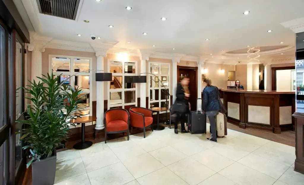 Royal Eagle Hotel - photo 40