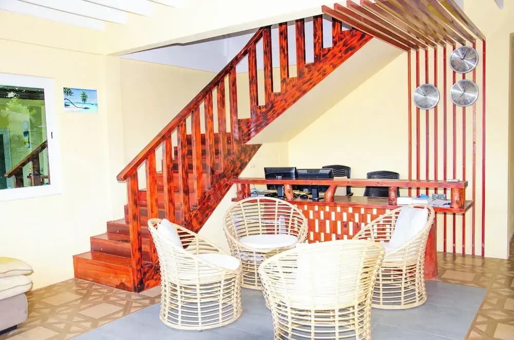 Luna lodge - photo 2