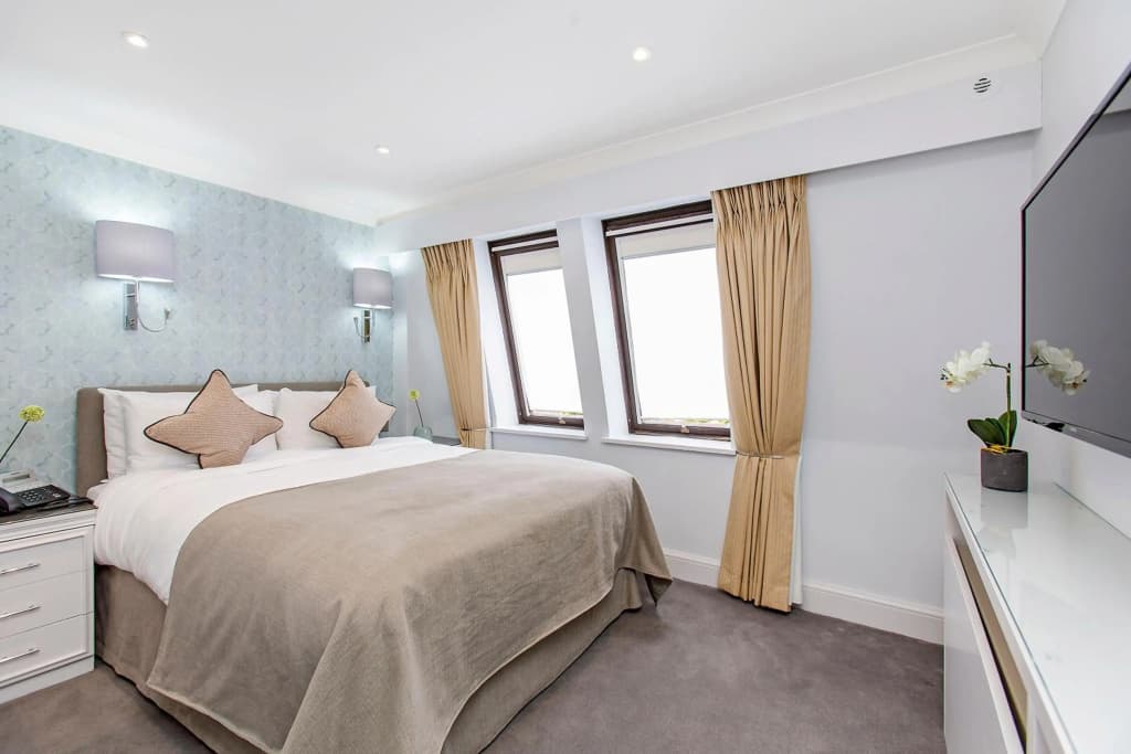 Mayfair House - photo 25