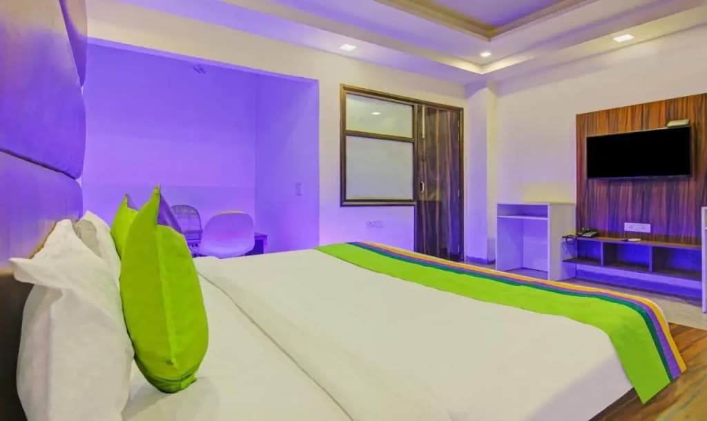 Itsy Hotels Prime Stay - photo 35