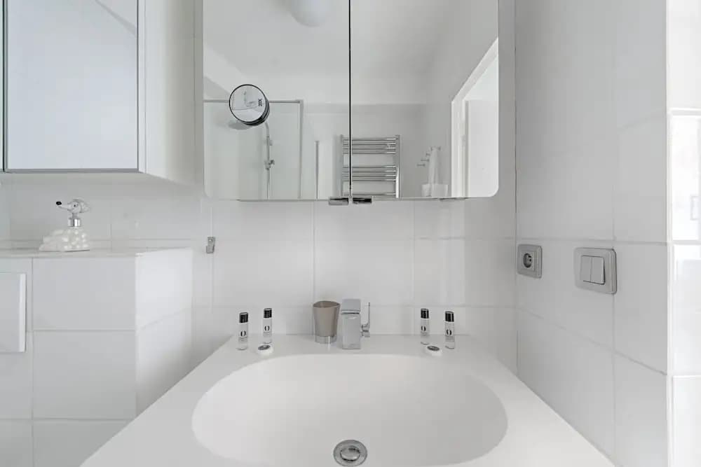 Nice 2 Room Apartment With Terrace - Vieux Nice - photo 7