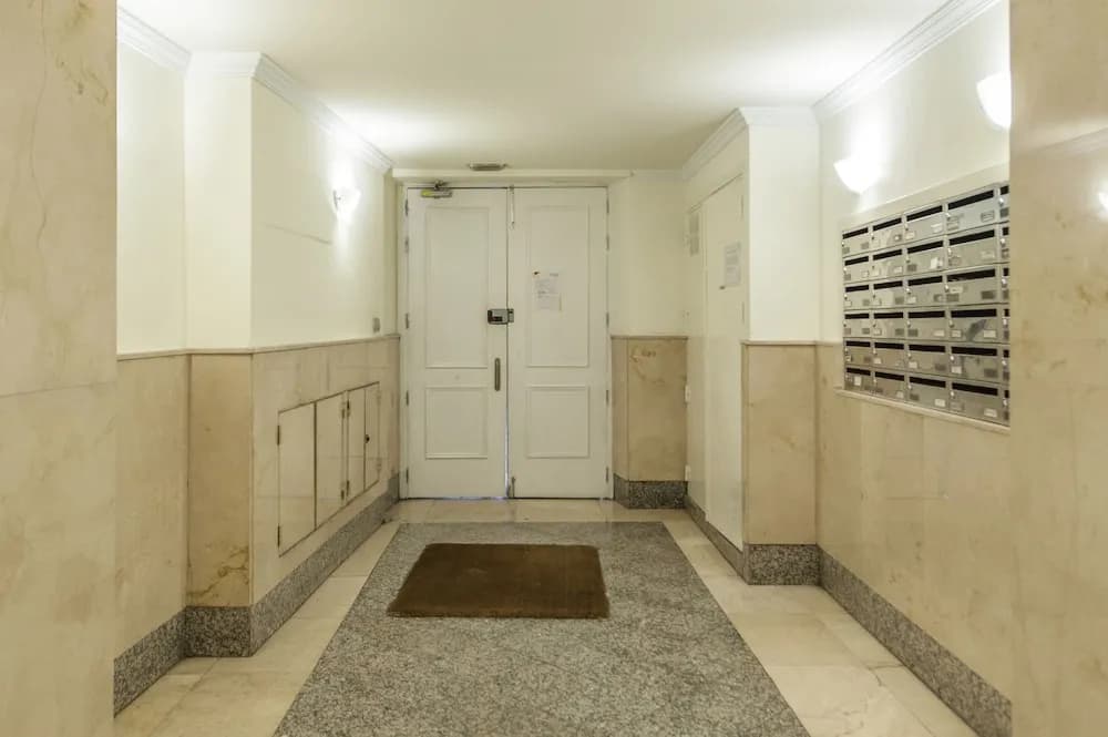 CHIC APARTMENT GRAN VIA I - ElevenHost - photo 13