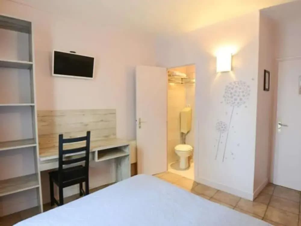 Alliance Hotel Paris - photo 6