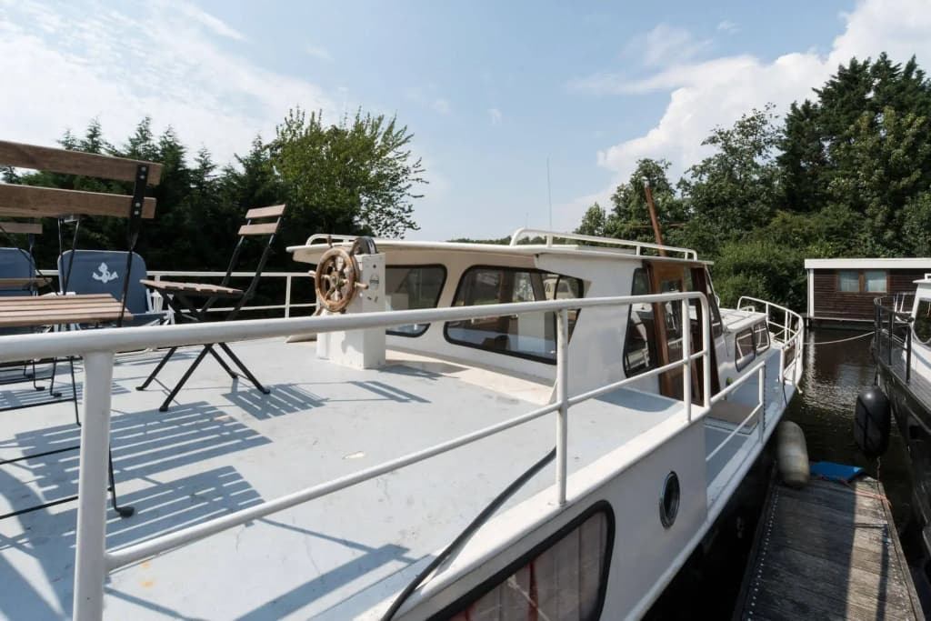 Authentic Houseboats Amsterdam - photo 11