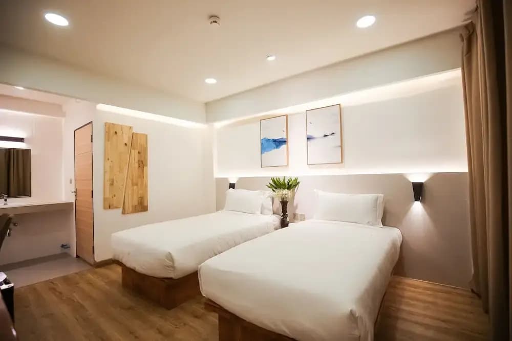 Key Hotel at Old City Center - photo 4