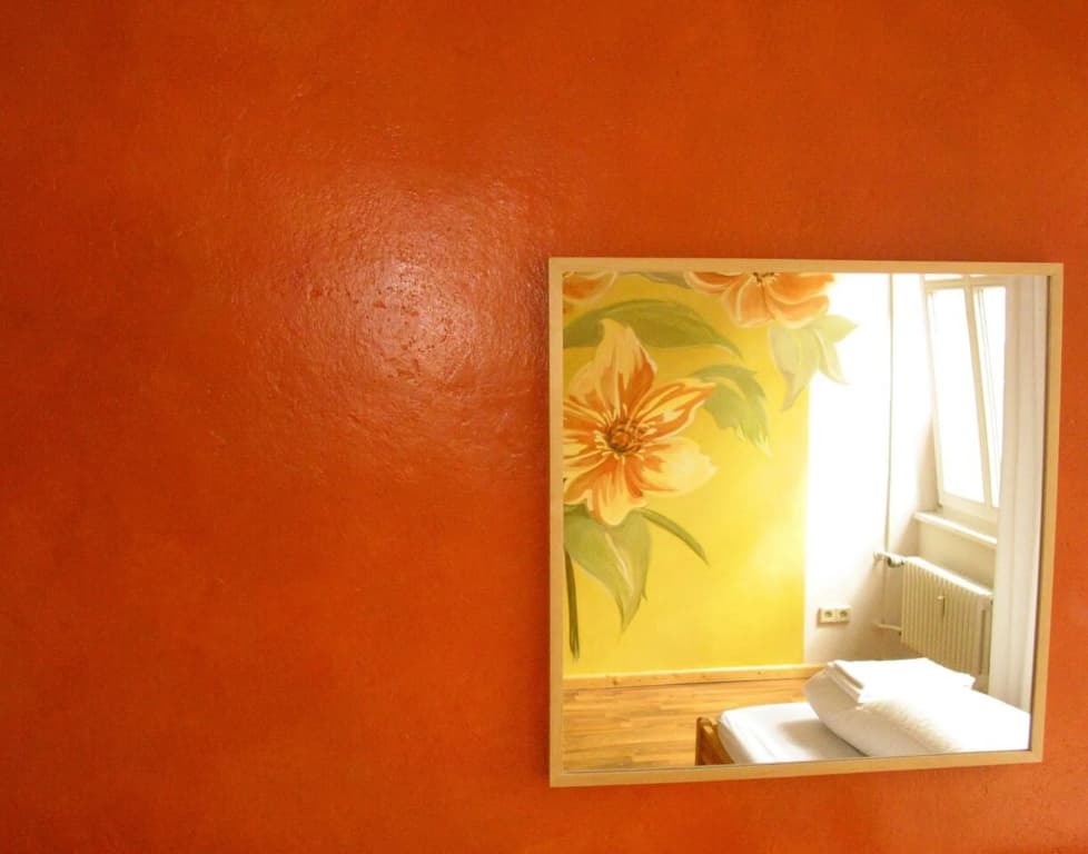 EastSeven Berlin Hostel - photo 2