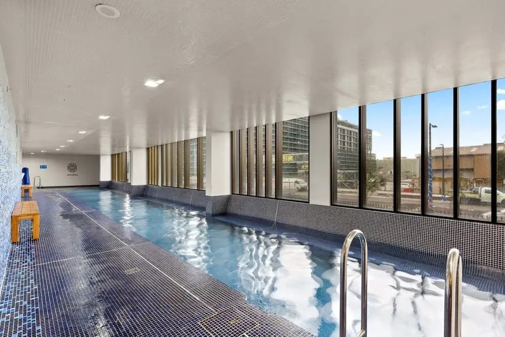 Chic 1-bed With Pool by River, Ferry & Amenities - photo 8