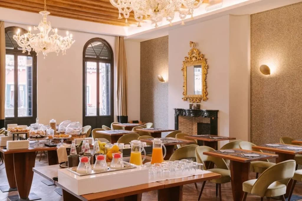 IH Hotels Venezia Salute Palace Hotel - photo 30
