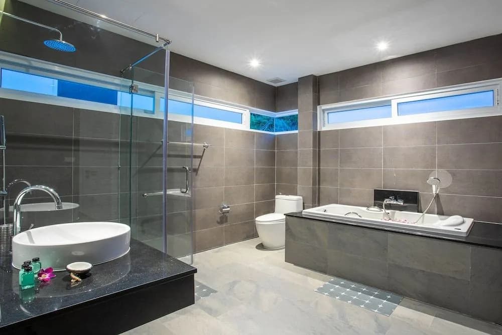 Elegant Designer 4BR Pool Villa Skylight - photo 7
