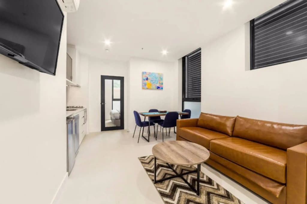 Whitehorse Apartment Hotel - photo 12