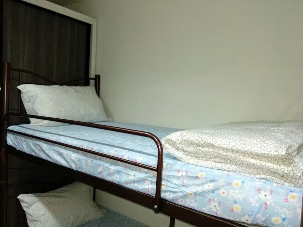 Twin Towers Dorms - photo 3