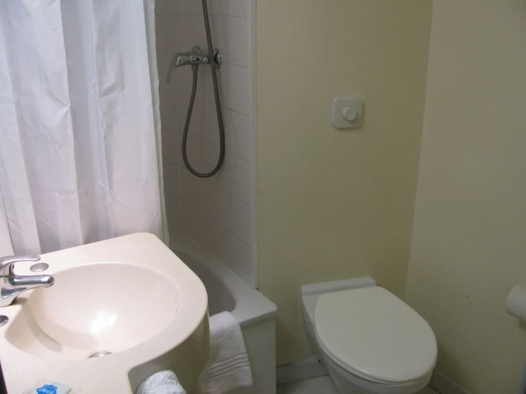 ibis budget Nice Aeroport Promenade des Anglais - photo 8