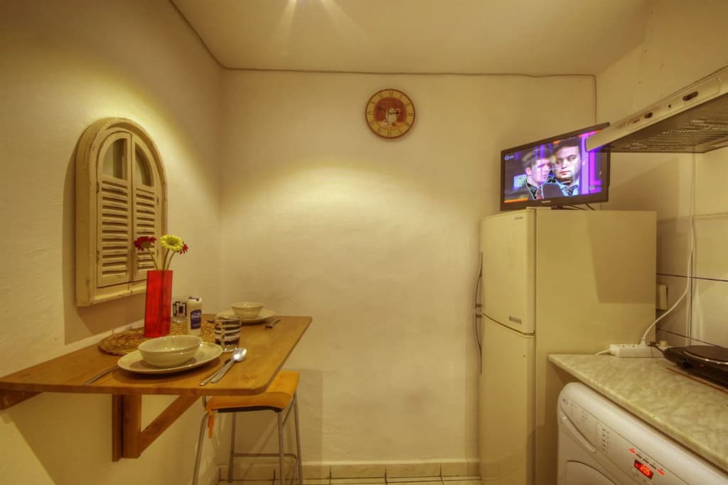 Opera Guesthouse & apartments - photo 16