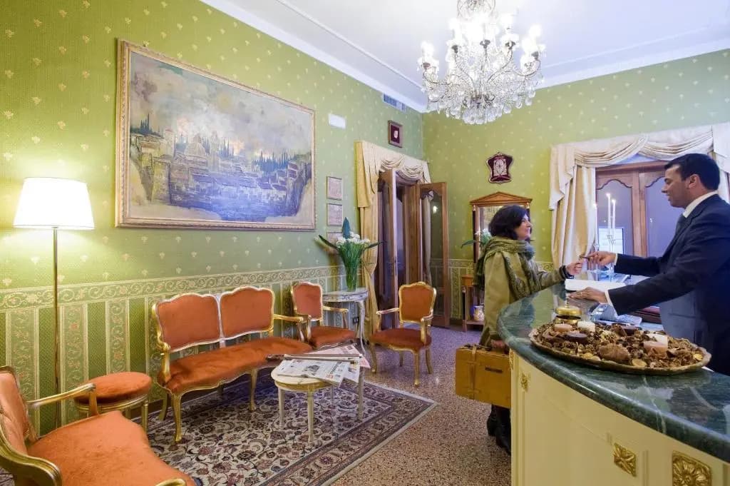 Hotel Silla - photo 17