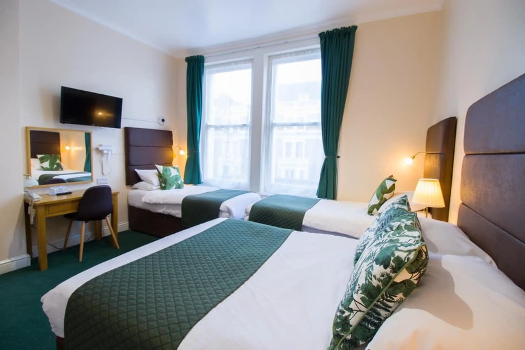 London Town Hotel - photo 21