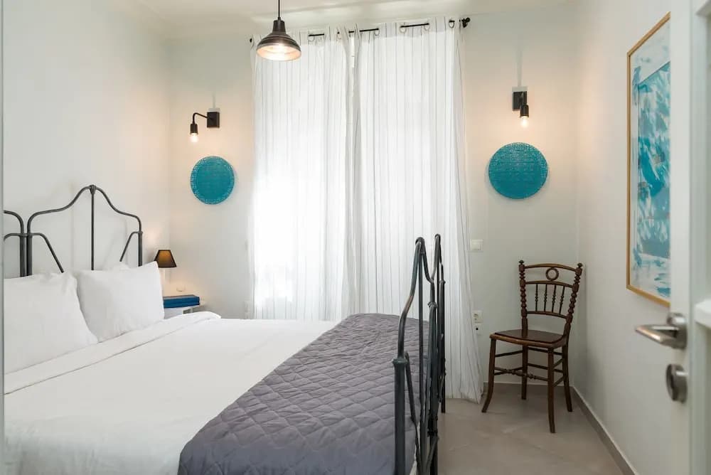 1930's Athenian House - photo 5