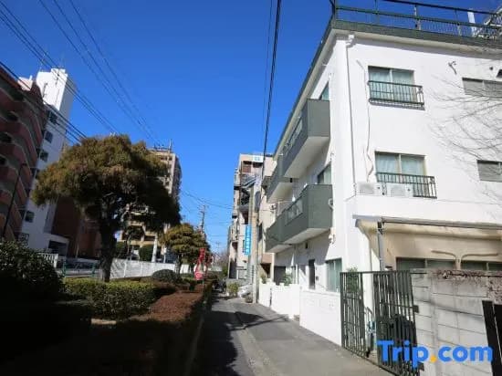 LDY　YINGKAHOTEL   KOIWA  6MIN to KOIWA Station   QU - photo 1
