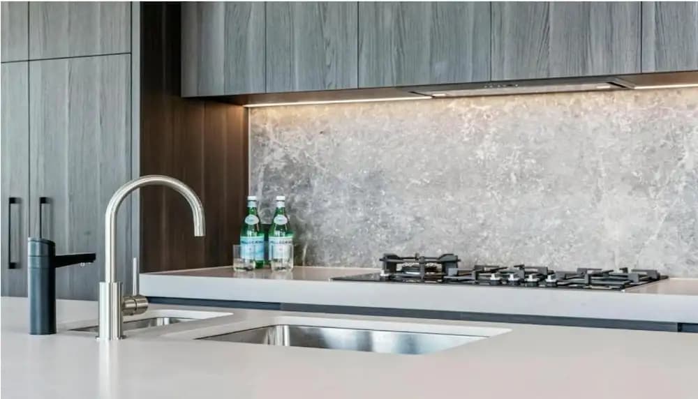 Luxury Penthouse with Bay and City Views - photo 15